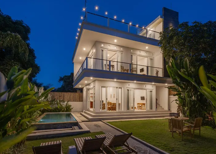 Kaizen New Modern 3br Rooftop Cinema Canggu