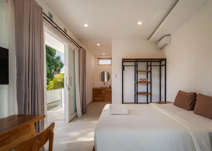 Kaizen New Modern 3br Rooftop Cinema Villa Canggu